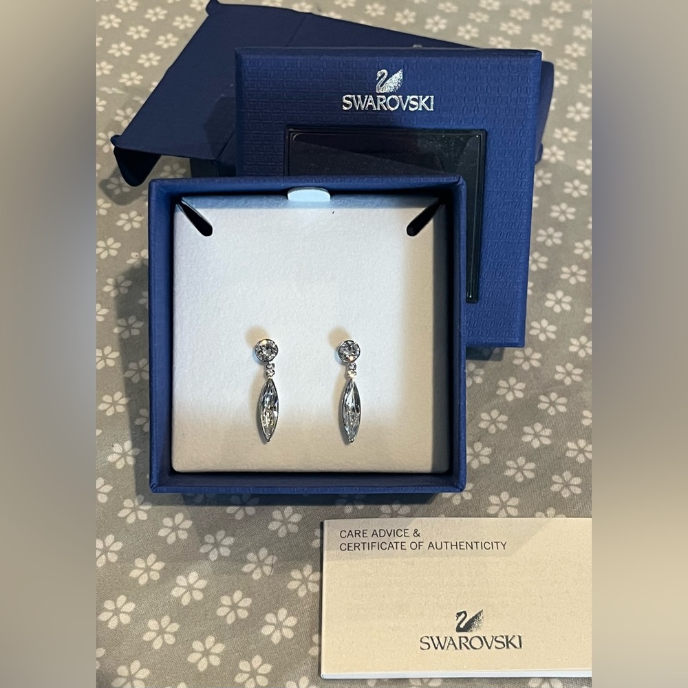 Swarovski Silver-tone Clear Crystal Drop Earrings